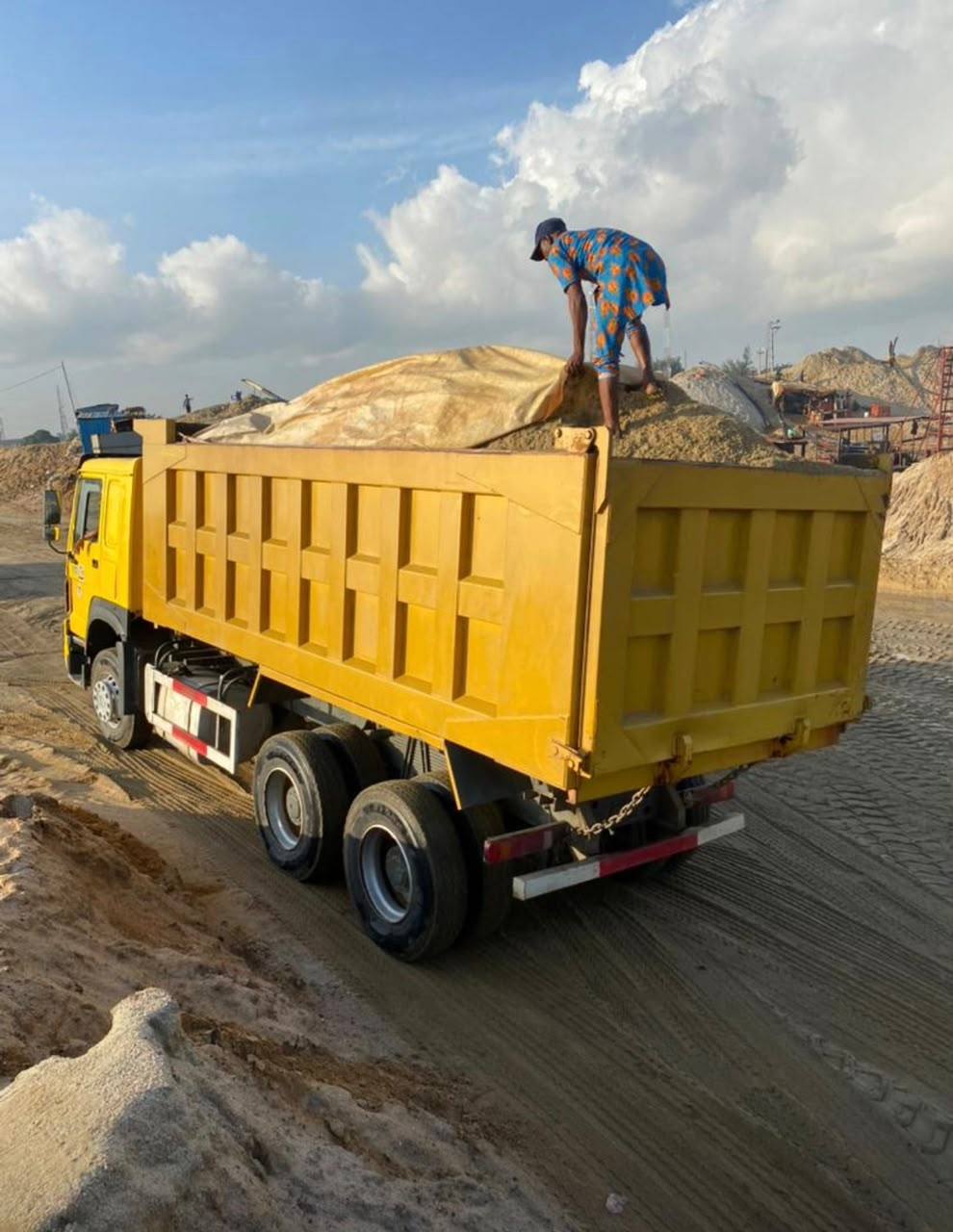 Sand delivery coordination